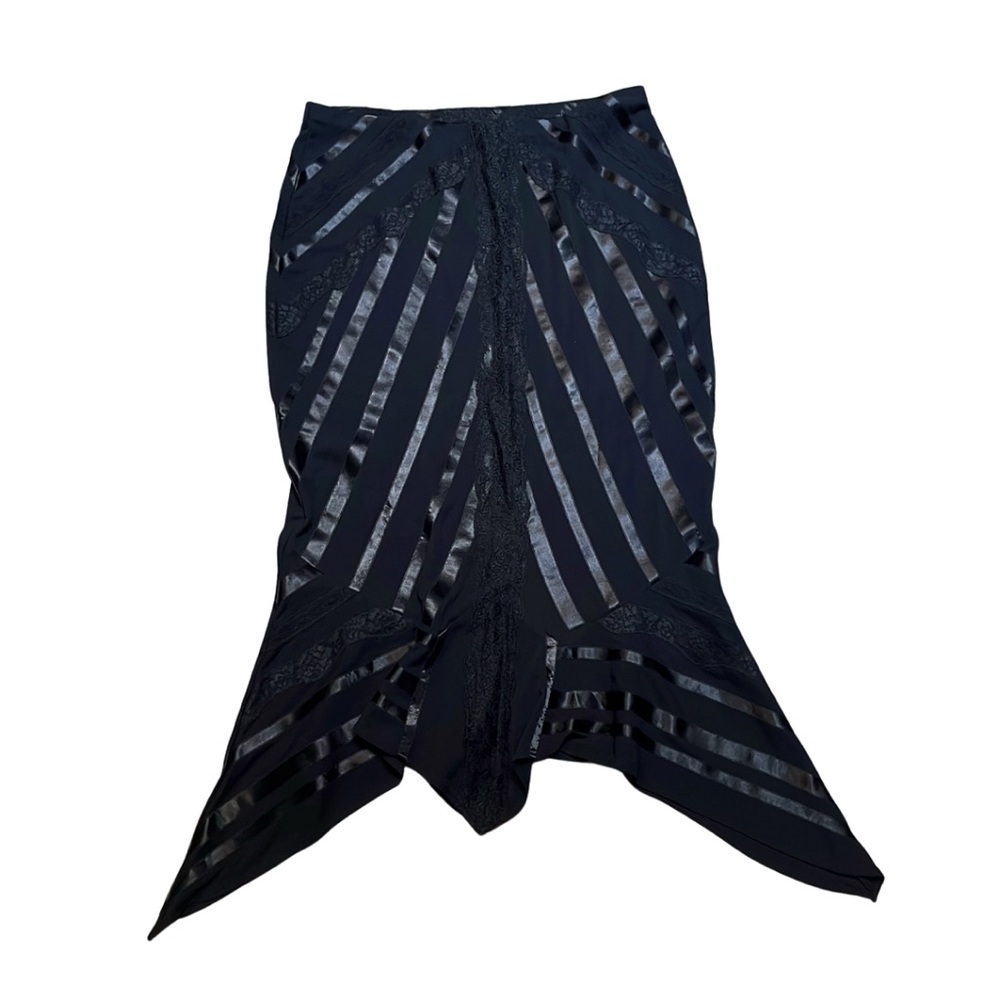 New Vintage Y2K Express Mermaid Skirt 🖤
Size: Medium